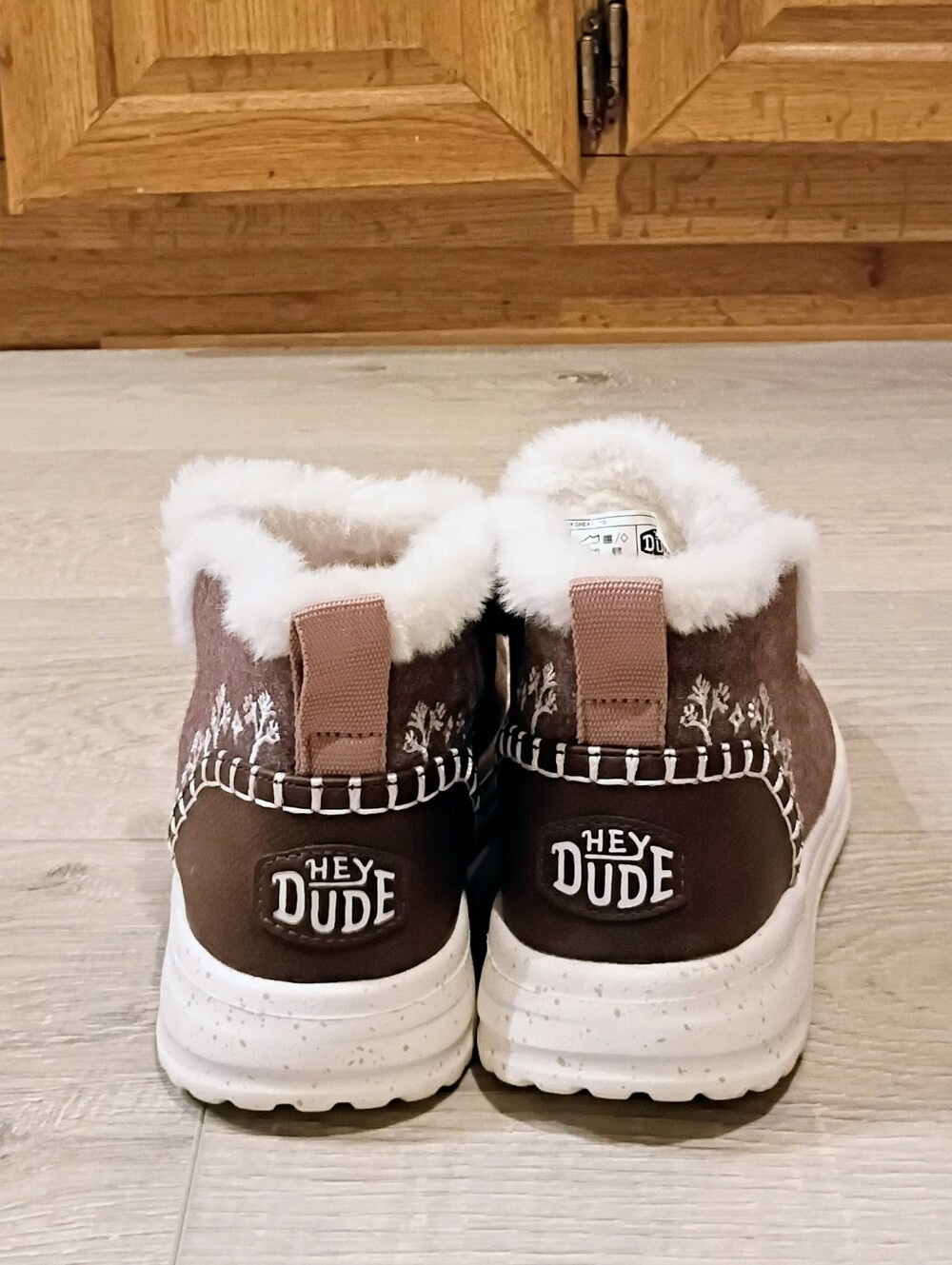 NWOT Hey Dude Denny Wool Faux Shearling Booties. Color Walnut Size 7 - Picture 9 of 11